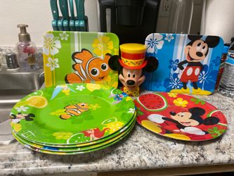 Disney dish set