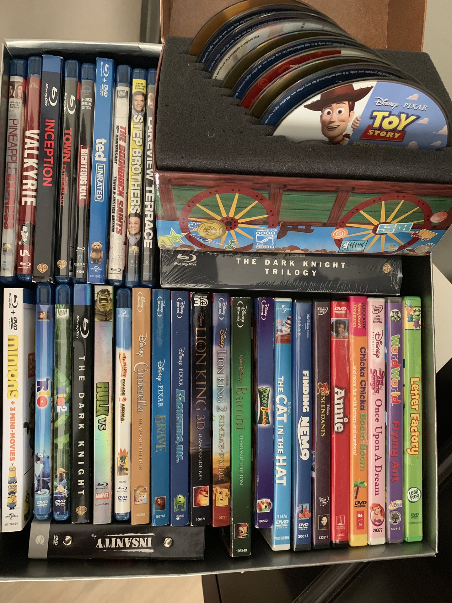 Lot of over 35 DVDs / Blu-Rays