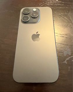 iPhone 15 pro 128 GB