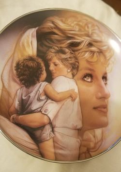 Franklin Mint Heirloom Limited Edition Princess Diana  Of Whales "Queen Of Compassion" Fine Porcelain Plate