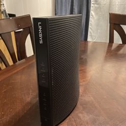 Linksys AC1900 Wi-Fi Cable Modem Router (CG7500)