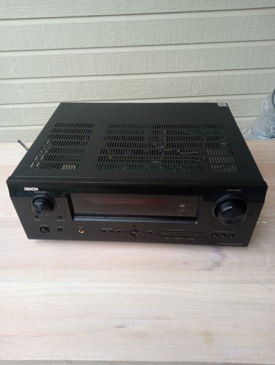 Denon AV Receiver. 5.1-ch, 4 HDMI Ports, Surround Sound, Bluetooth, FM/AM, Pre-Out. Remote Control.