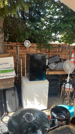 HiSense Mini Fridge