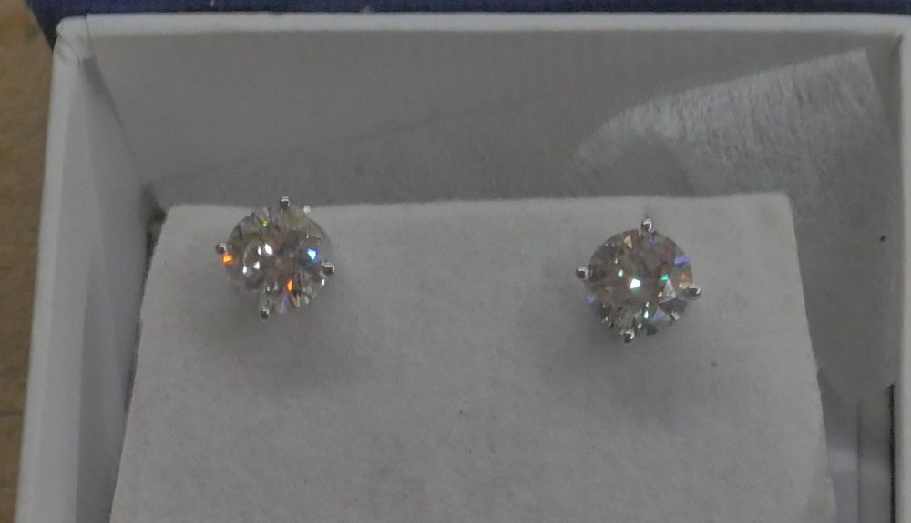 14KT WHITE GOLD LAB GROWN W 2 CARAT DIAMOND STUDS WITH IGI CERTIFICATES I-11526