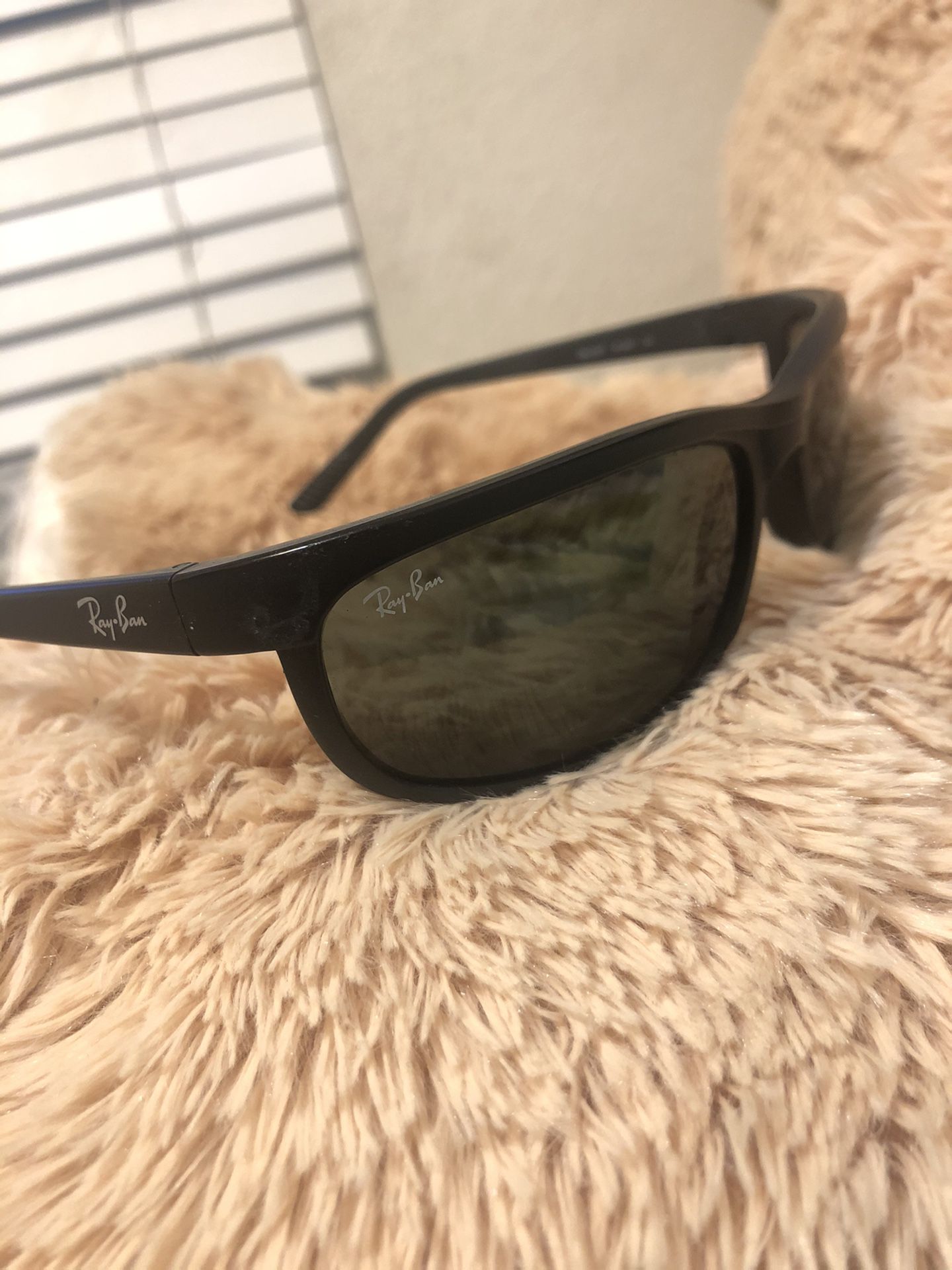 Ray bans sunglasses