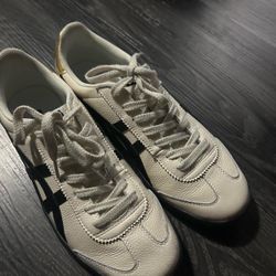 Onitsuka Tiger sneakers 9.5
