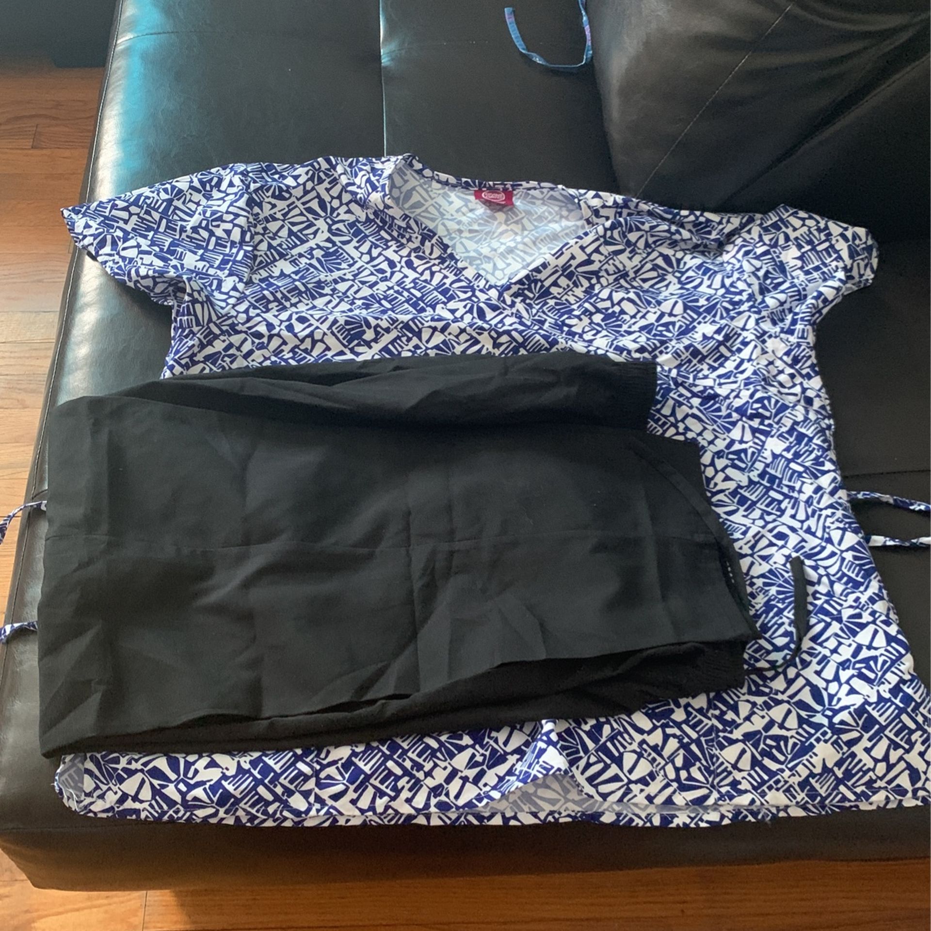 Divine Curves- Scrub Set