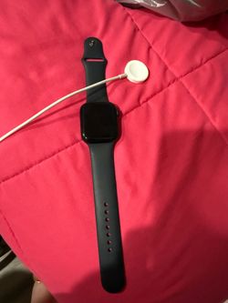 Apple Watch SE 2nd gen 44mm • 32.0GB •