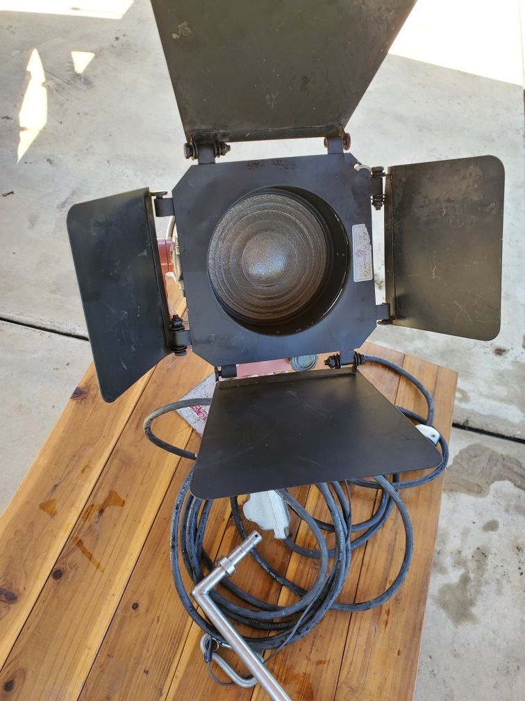 Tweenie2 Studio Light