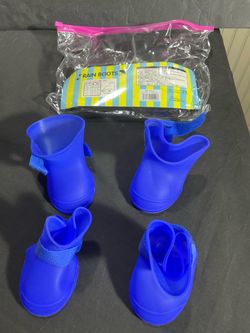 Blue Dog Rain Boots Set of 4 size XL brand new