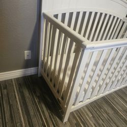 Graco Baby Crib Excellent Condition
