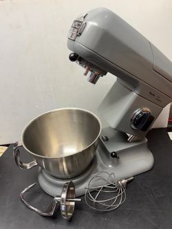 Viking Professional Stand Mixer 5 Quart 800 Watts Model VSM500 PRICE IS FIRM