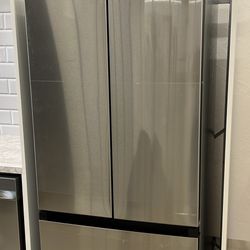 New 30” Midea French Door Refrigerator- Financing Available With $53 Down Payment 