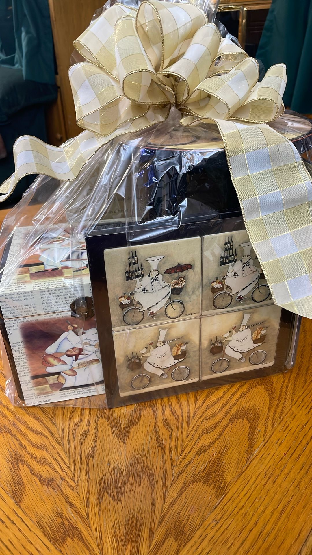 Italian themed gift basket