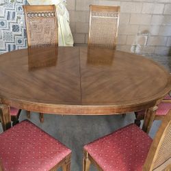 Vintage Thomasville Bardini Collection Dining Set - 8 Chairs - 2 W/Arms - 2 Leafs