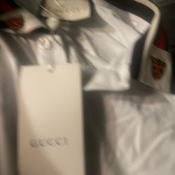Men’s Gucci shirt