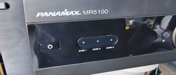 Panamax MR5100 11-Outlet Home Theater Power Conditioner – Rack Mount