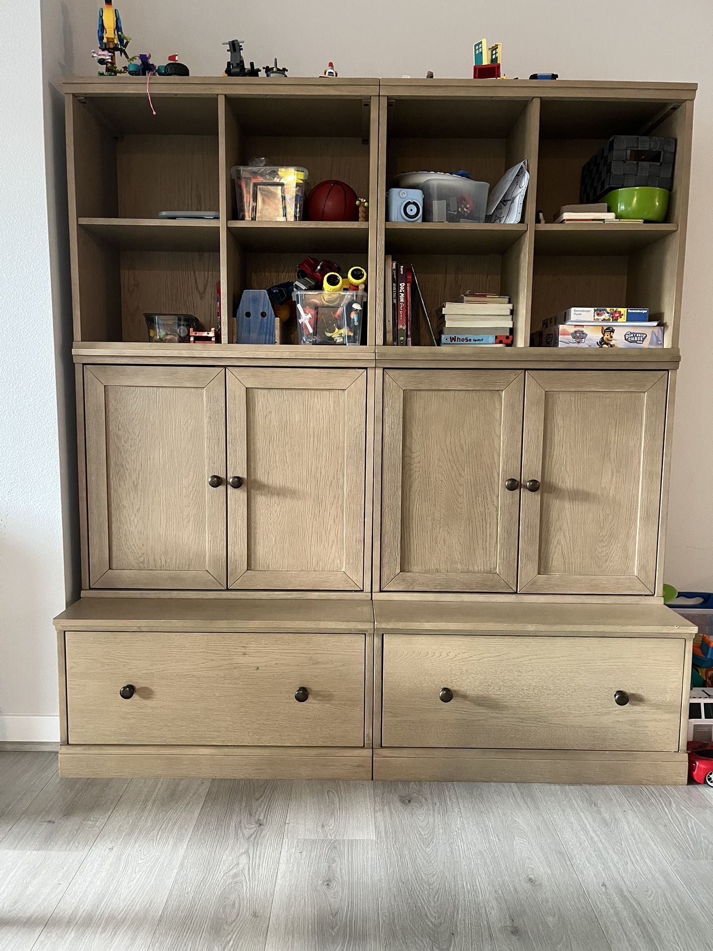 Pottery Barn Kids Cameron 2×3 Wall Storage System – White (Gently Used)