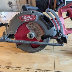Milwaukee Circular Saw