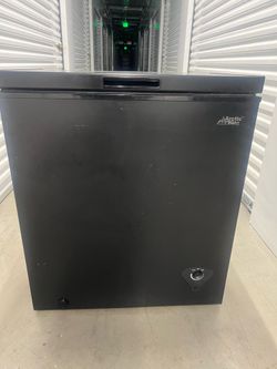 Deep freezer black