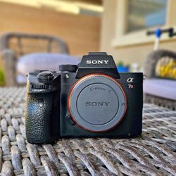 Few Weeks Use Sony Alpha A7 RIII
