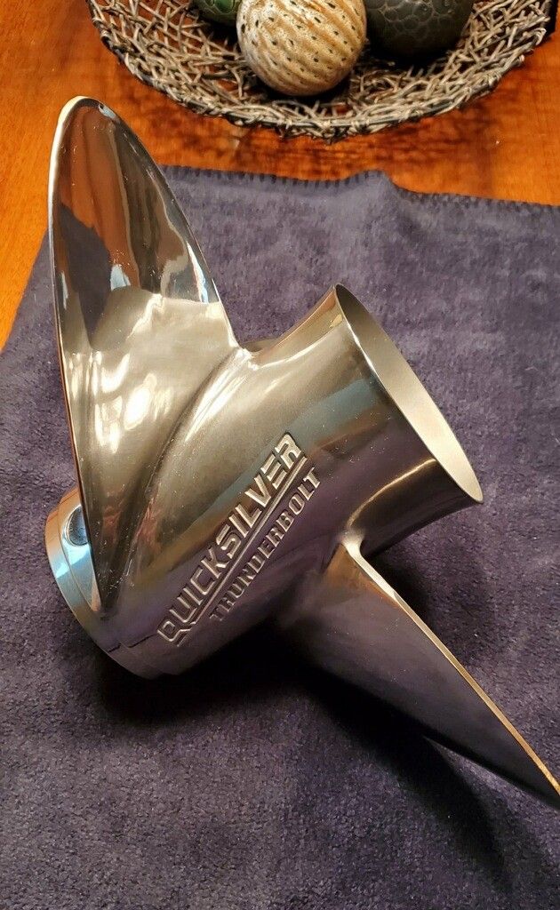 Quicksilver Thunderbolt (15 1/4 x 19") LH Propeller QS5007X - High Polished Stainless Finish