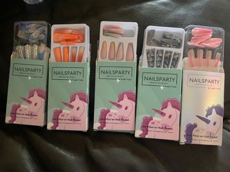 Press on nails