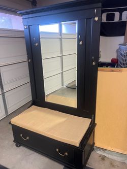 Entryway Bench/Coat Tree