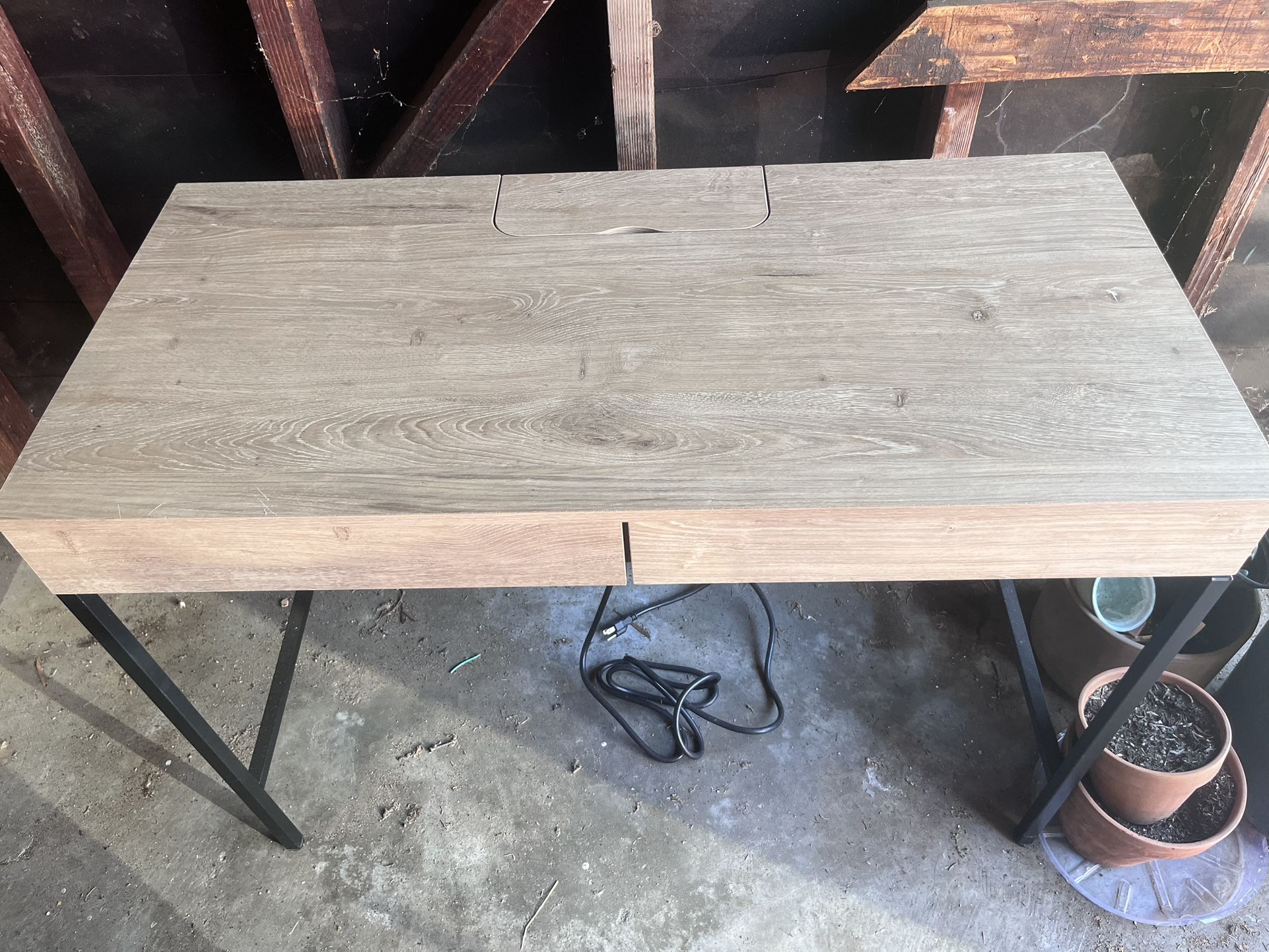 Light Wood Desk With Power Bank