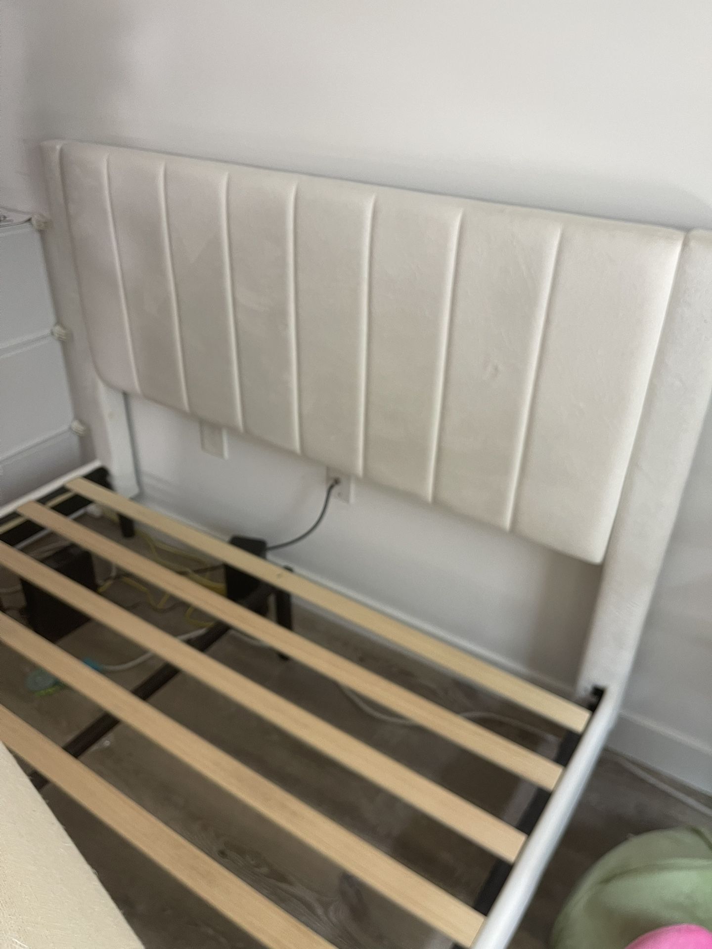 Bed frame Queen