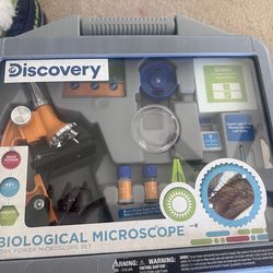 Discovery biological microscope. 900x power microscope set