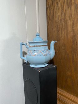 Blue teapot
