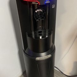 New Aqua Barista Water Dispenser Hot & Cold With Coffee Maker K-Cup for  Sale in West Covina, CA - OfferUp