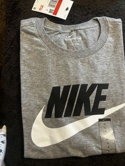 Men’s Size Large Nike T-Shirt NWT