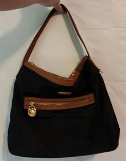 Michael Kors Kempton Black Nylon Purse for Sale in Houston TX OfferUp