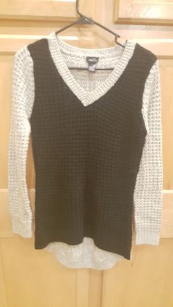Women's sweater