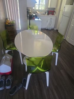 Kitchen table