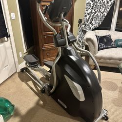 Spirit Commercial Elliptical – Like New – $1,000 (Great Deal!)  