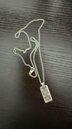 Gucci pendant necklace