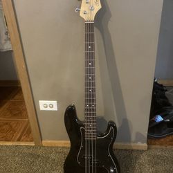 Tradition 4 String Electric Bass Guitar