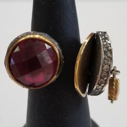 Very Fun And Unique Ring