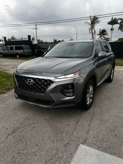 2019 Hyundai Santa Fe SE