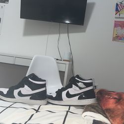 Jordan Mid Carbon Fiber