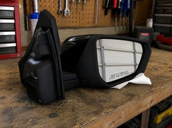 New side view mirror (right) for 2018-2024 Equinox/Terrain