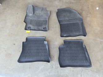 Toyota Corolla OEM floor mats