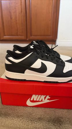 Nike Dunk low retro Pandas  size 12