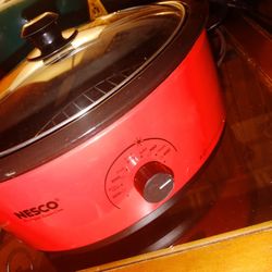 WESCO CROCK POT