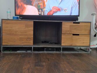 Tv stand