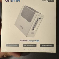 Gitryin Portable USB C Charger Block, Retractable Wall Charger, 40W PD Fast Charging Block