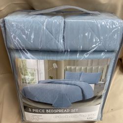 Solid Quilt W/ Pillow Shams